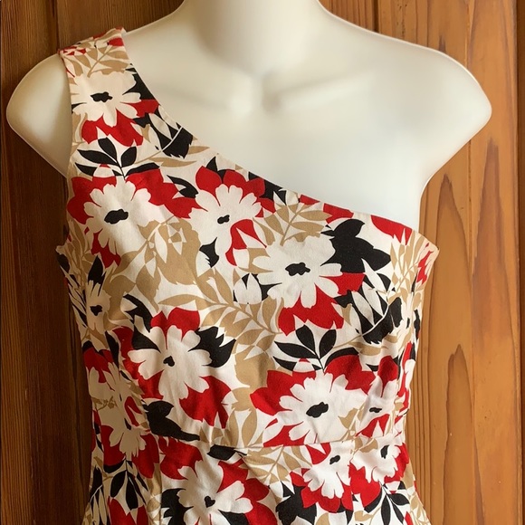Vintage Floral One Shoulder Dress - Picture 3 of 14